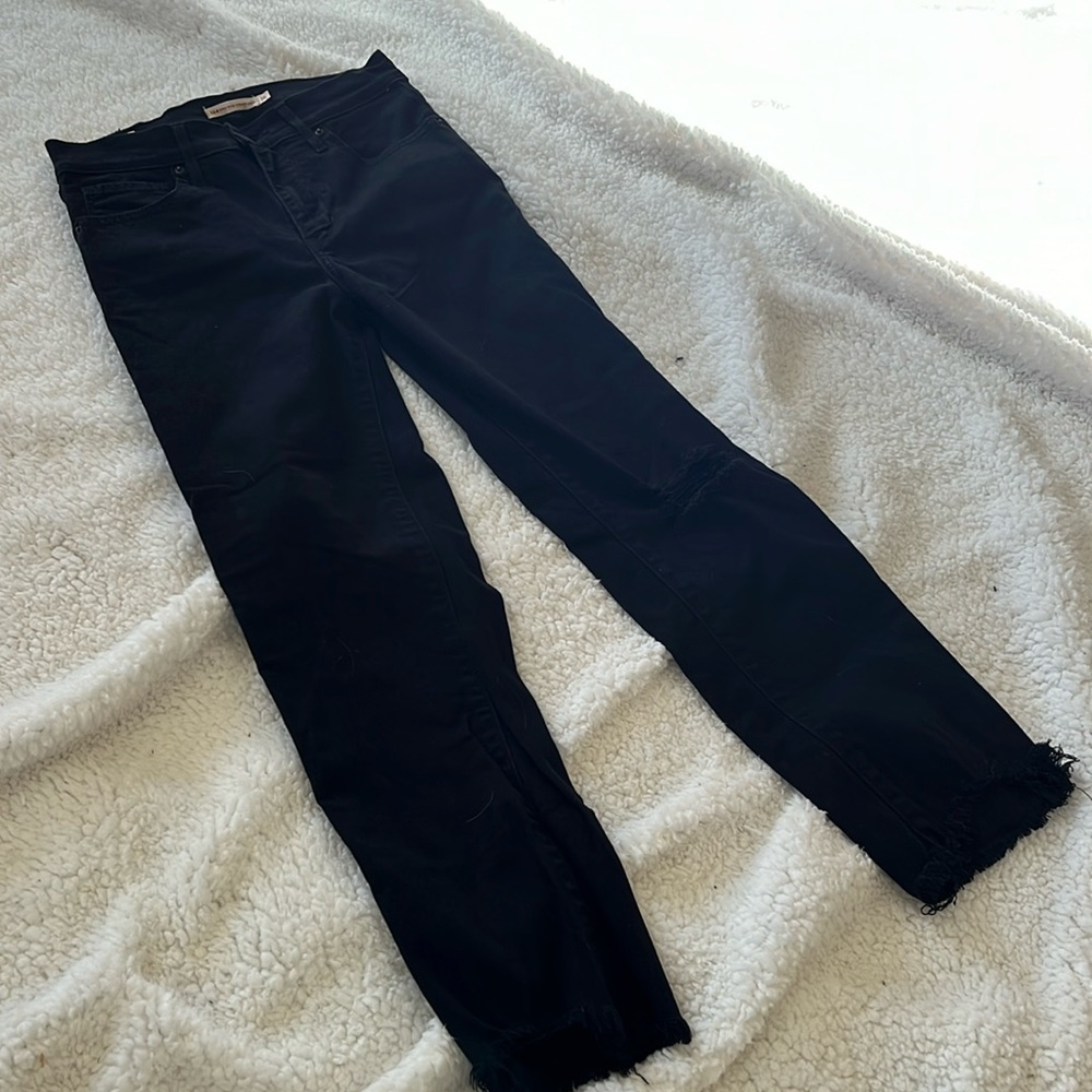 Levi’s 724 high rise skinny crop distressed denim jeans 26